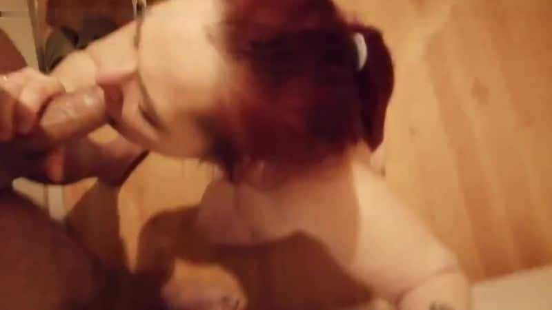 ZeigefreudigesPaar - Blowjob von der Ehefrau 3