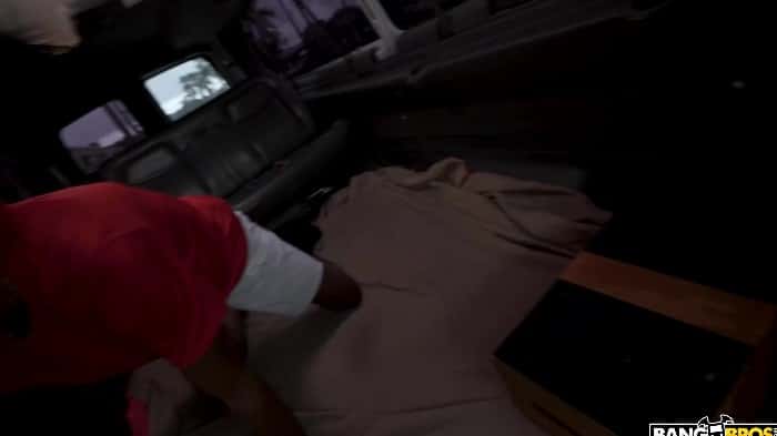 Bangbus 25 12 31 Mercedes Mac Xxx 2160p 17