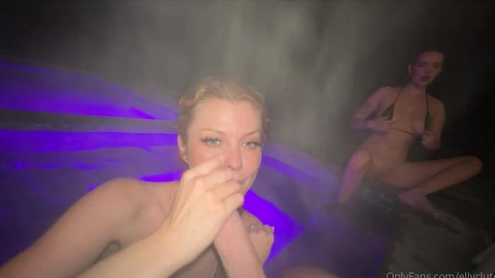 [OnlyFans] Elly Clutch - Hot Tub Voyeur Bj [1080p] 2