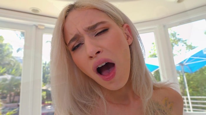 [JulesJordan] Petite Naughty Princess Kiara Cole Worships Jules Jordan's Cock - 2025-10-16 - 2160p 30