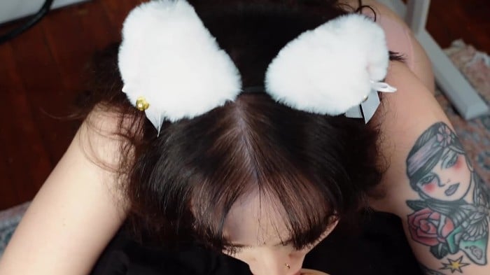 Phatassedangel69 - Desk Pet Girlfriend (2025-11-01)[1080p] 4