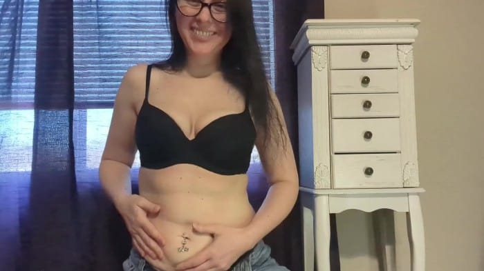 [ManyVids] Morgana Laveau - My Boyfriend Has A Belly Fetish (2022-12-28)[1080p] 2