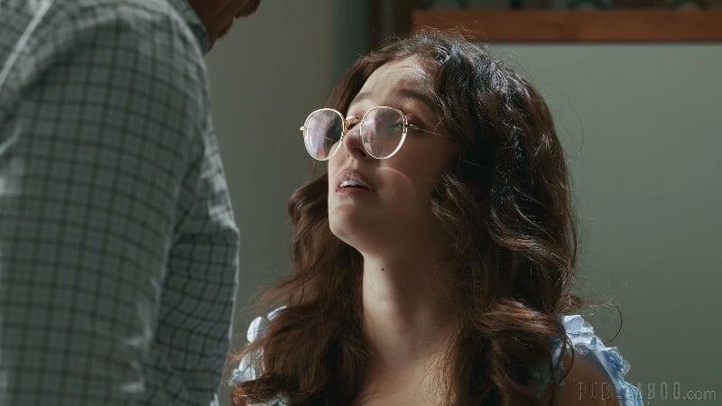 PureTaboo 25/12/30 Leana Lovings 4k 2