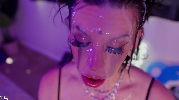 [ManyVids] Saint Jade - The Bukkaktail Party [2160p] 3