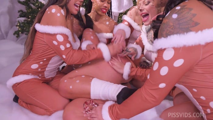 [LegalPorno.Com/ Pornbox.Com] Santa Fucked Raw By Sluts Swapping His Hot Golden Shower / The Naughty List: Santa Fucks 15 Christmas Sluts (2160p) 1