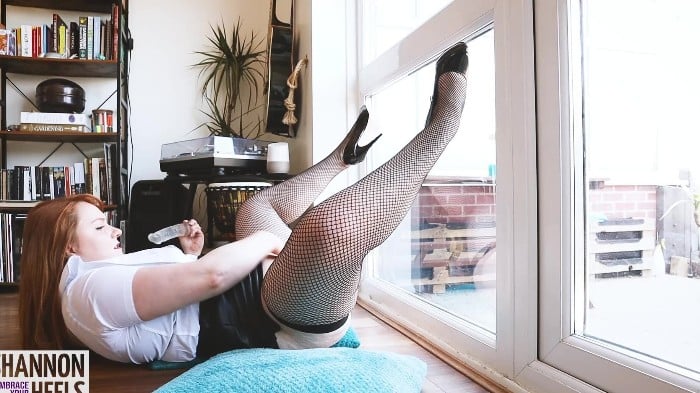 [ManyVids] Shannon Huxley - Wife Begs 4 Trades Cum [1080p] 3