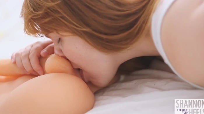 [ManyVids] Shannon Huxley - Gfe Rim Suck And Cum [1080p] 4