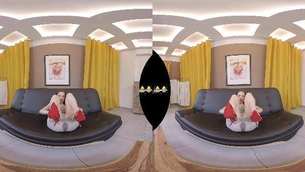 [VirtualPee] Nella Brown - Naughty Nella (3840x2160p / 4k) 1