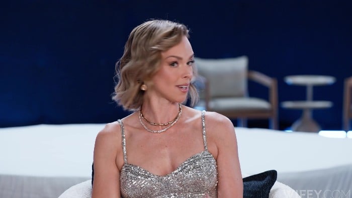 [Wifey] Wifey Reunion - Hotwives Return For The Ultimate Orgy - Serenity Cox Danielle Renae Sierra Spunk Anastasia Shades Country Hotwife - 2025-12-13 - 2160p 9