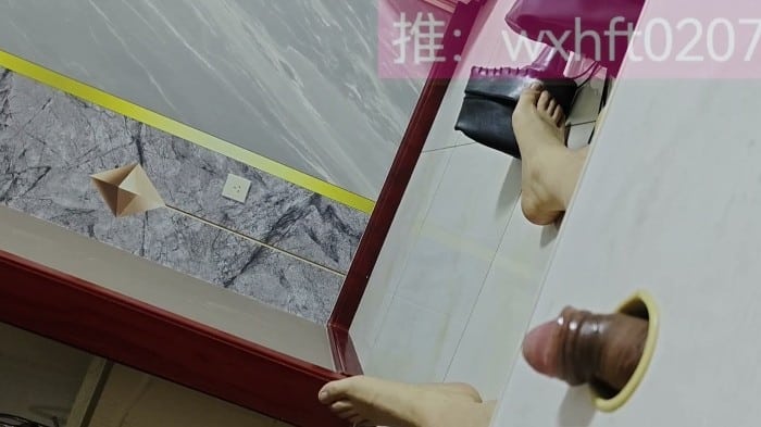 The Girl Wearing White Boots Does Shoejob With Her Boyfriend 6