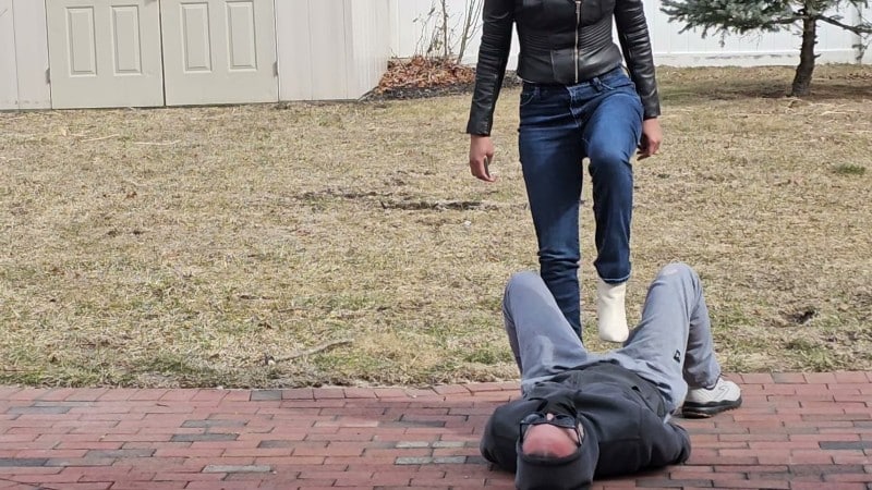 Ballbusting Bianca - Dominabianca - Ballbustingbianca Humiliating Outdoor Fan Meet 1