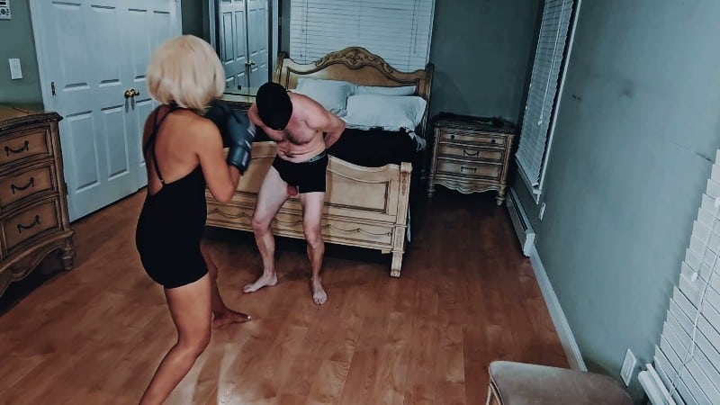 Ballbusting Bianca - Dominabianca - Bossy Biancas Blonde Ballbusting Brutality 3