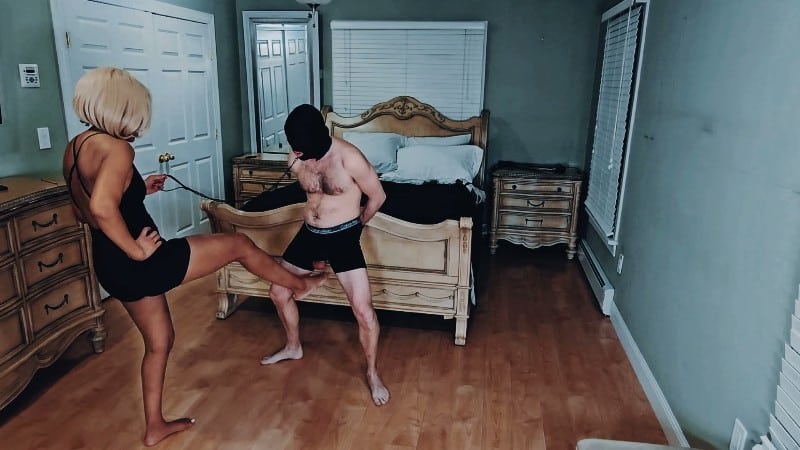 Ballbusting Bianca - Dominabianca - Bossy Biancas Blonde Ballbusting Brutality 5