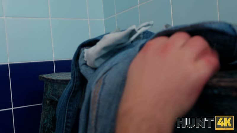 Hunt4K 25/12/09 Cherry Crush 4k MP4-Zsex3i 5