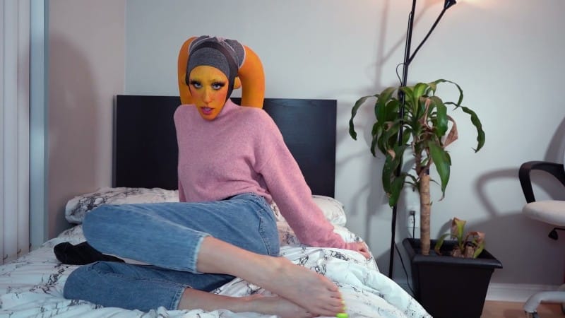 Imilia Audley - Golden Twilek Casual FJ and JOI 2