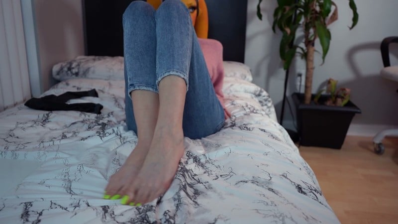 Imilia Audley - Golden Twilek Casual FJ and JOI 1