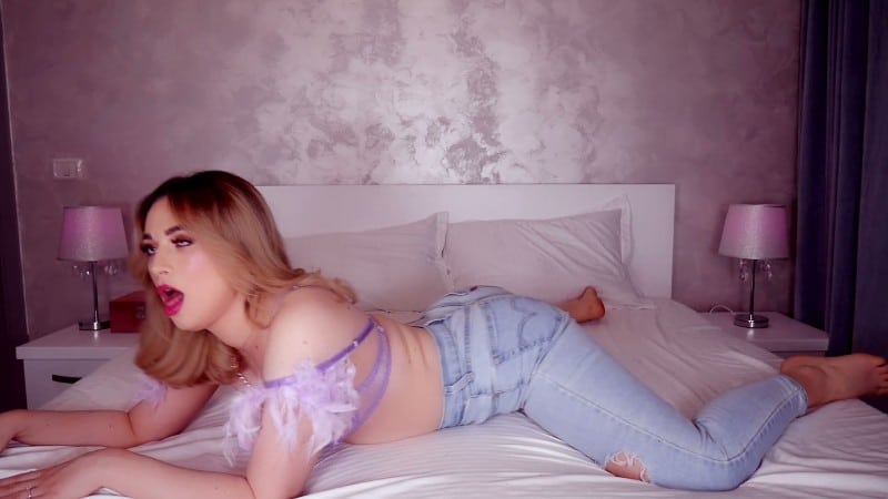 Miss Amelia - Prone Pleasure Addiction 2