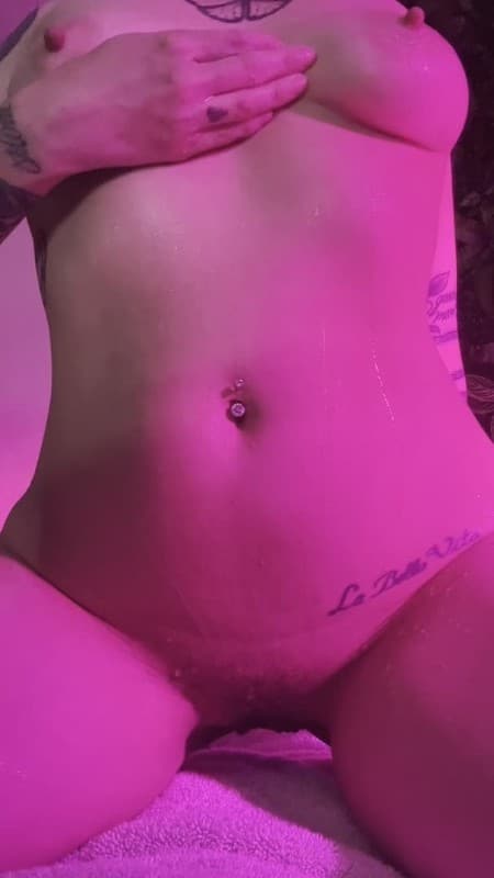 PrincessVenice - Melting ice on my naked body 2