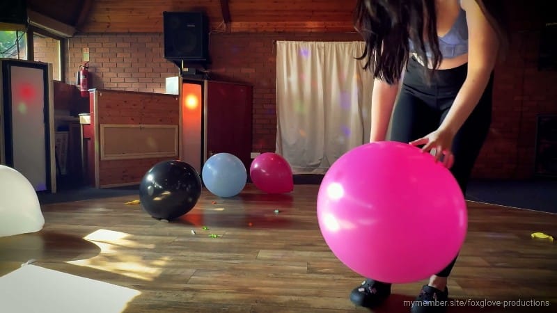 Rayna Rain - Rfp15 - Bursting On The Dance Floor 1