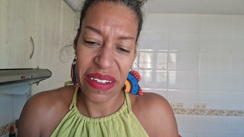 Sneezing-and-nose-blowing 3