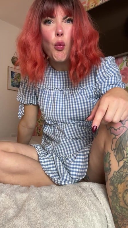 Yourhikerbabe - Imposed Bi Birkenstock Cleaning Slave 4