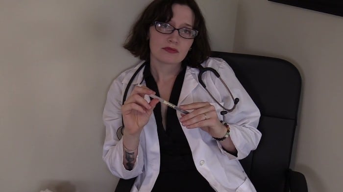 Bettie Bondage - Dr. Size Queen Worships Your Big Dick 11