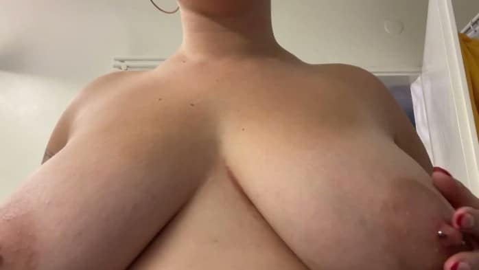 Big Boobs Ready For New Year's Eve, Spitting 3