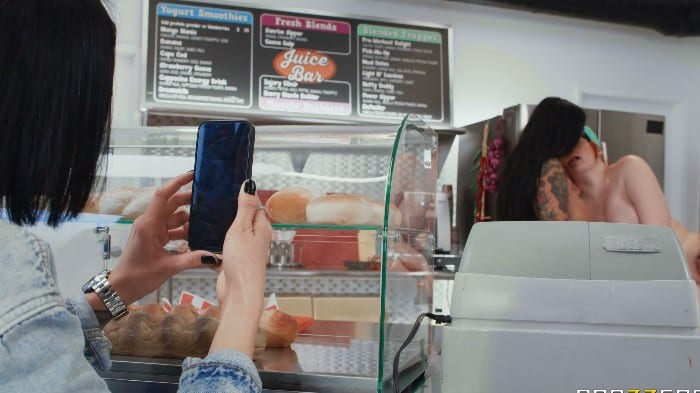 [Brazzers] Fast Food Fight & Fuck - Kira Noir Abigaiil Morris Connie Perignon - 2026-01-25 - 2160p 2