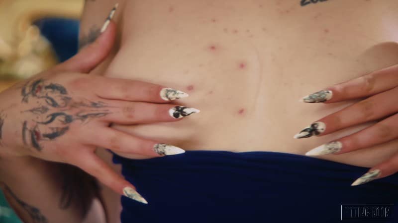 Fitting-Room 26/01/12 Sansa Snow Bodysuit 4k/1080 2