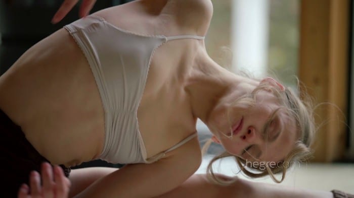 [Hegre] Valeriia (sexy Stretching) 2026.01.13 [2160p] 2
