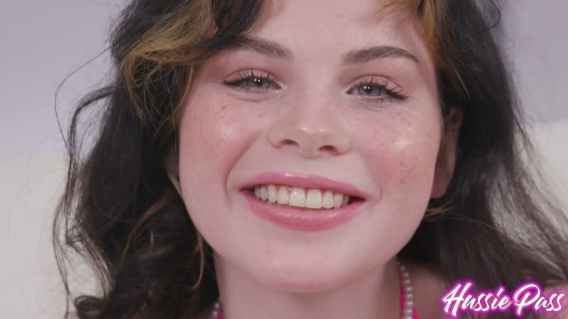 HussiePass 26/01/16 Kaby Snow And Lola Valentine FullHD 1