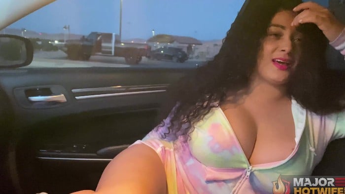 [MajorHotWife] Curvy Barbi - Jogging Hotwife Car Ride (2025 05 09) {2160p} 15
