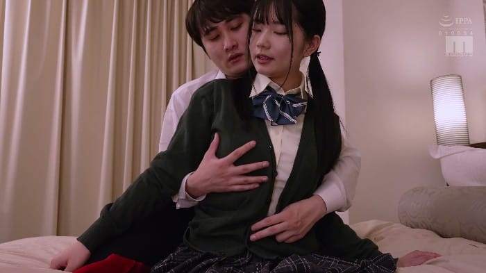 [MIDA-420] My Serious, Taciturn Childhood Friend's Squirming Panty Tease Has My Heart Racing Non-Stop... Peeking Shows Her Shy Jiggly Butt And Sopping Wet Stain! Junpaku Saena 5