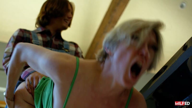 4k Videos - January 28, 2026 Milfed 24 09 12 Dee Williams Cable Guy Plugs The MILF FullHD 5