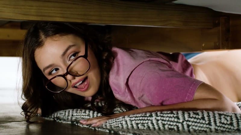 MommysGirl 26/01/24 Lexi Luna And Leana Lovings Stuck And Spanked FullHD 14