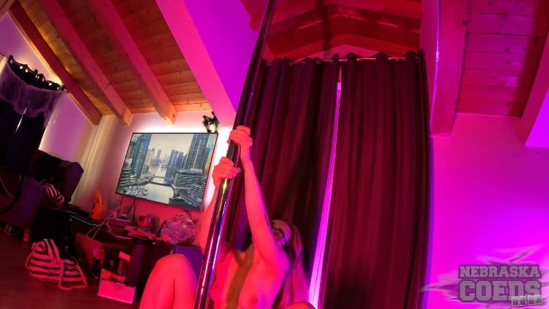 NebraskaCoeds 26/01/19 Babyhunterz FullHD 5