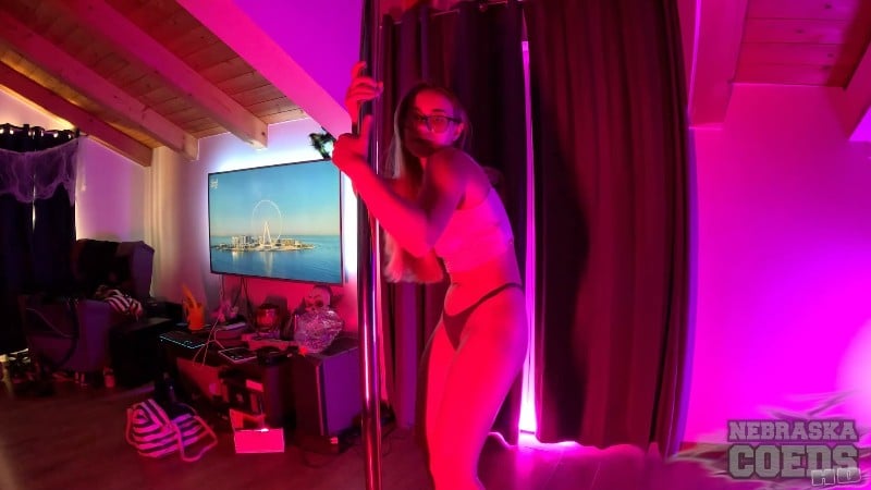 NebraskaCoeds 26/01/19 Babyhunterz FullHD 10