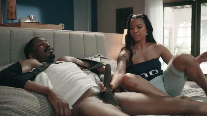 [PureTaboo] Stepdaughter's Helping Hand - Ameena Green - 2026-01-06 - 1080p 2