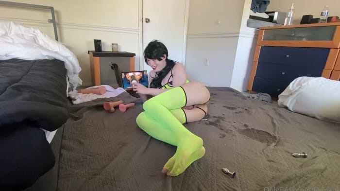 [ManyVids] Jenny Wei Cd - Riding The A Train 3