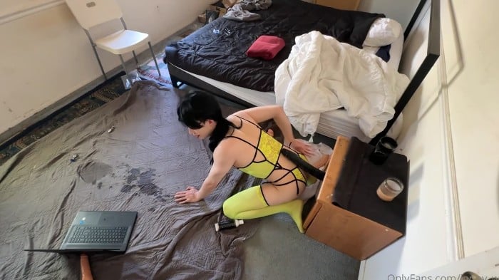 [ManyVids] Jenny Wei Cd - Riding The A Train 4