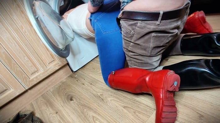 [ManyVids] Shannon Huxley - Stuck Fucked N Butt Filled [2160p] 3