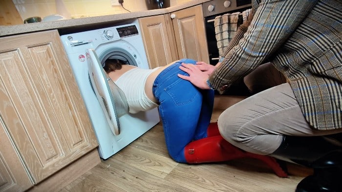 [ManyVids] Shannon Huxley - Stuck Fucked N Butt Filled [2160p] 1