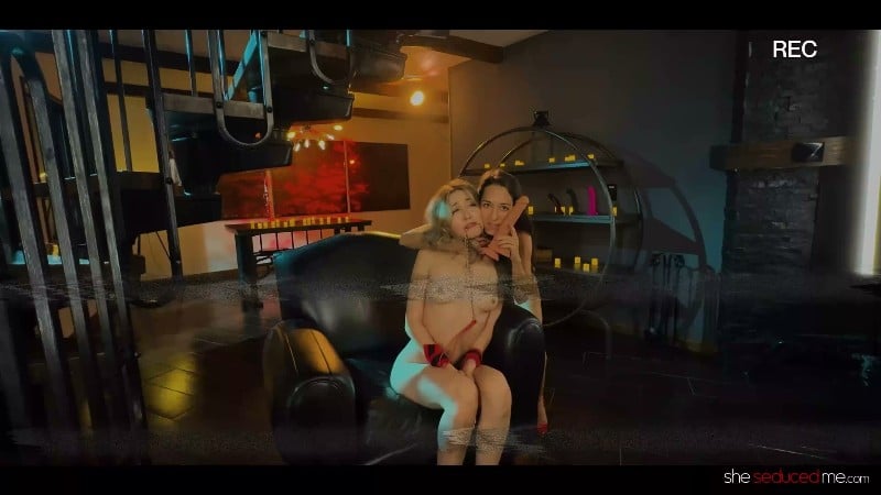 SheSeducedMe 26/01/12 Freya Von Doom And Sophia Cruise FullHD 2