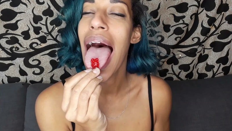 tiny-gummy-snacks-vore 2