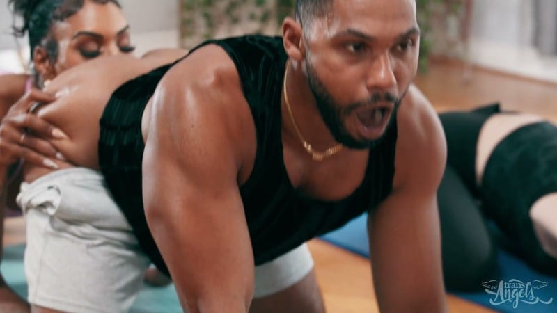 TransAngels 25/09/26 Leilani Li Breathe In Stretched Out FullHD MP4-P2P 19