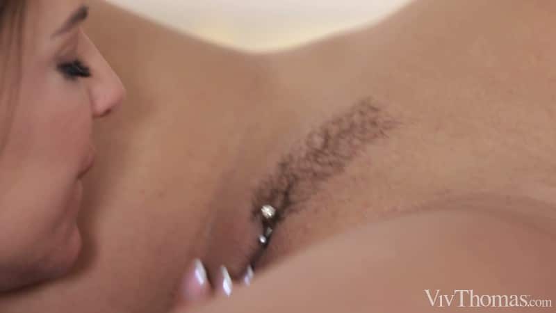 VivThomas 26/01/22 Dorothy Black And Chica Minori Opposites Attract FullHD 5