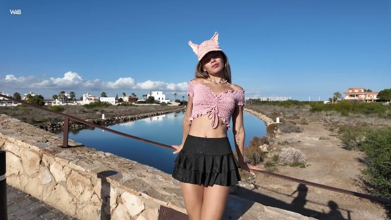 Watch4Beauty 26/01/14 Irene Rouse Under The Sun FullHD 29