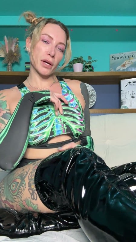 Ava Austen - Mrs Austen - Halloween - Sexy Skeleton Boner Jerk Off Instruction 3