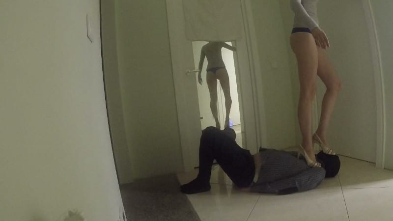 Ava Krass - My henpecked man obediently endures humiliation 3