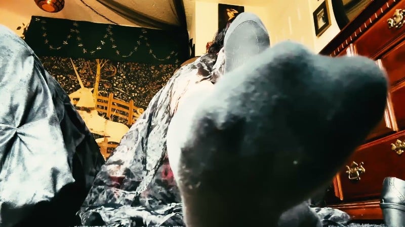 EnchantrixV - Foot Servant Sock Lover 3